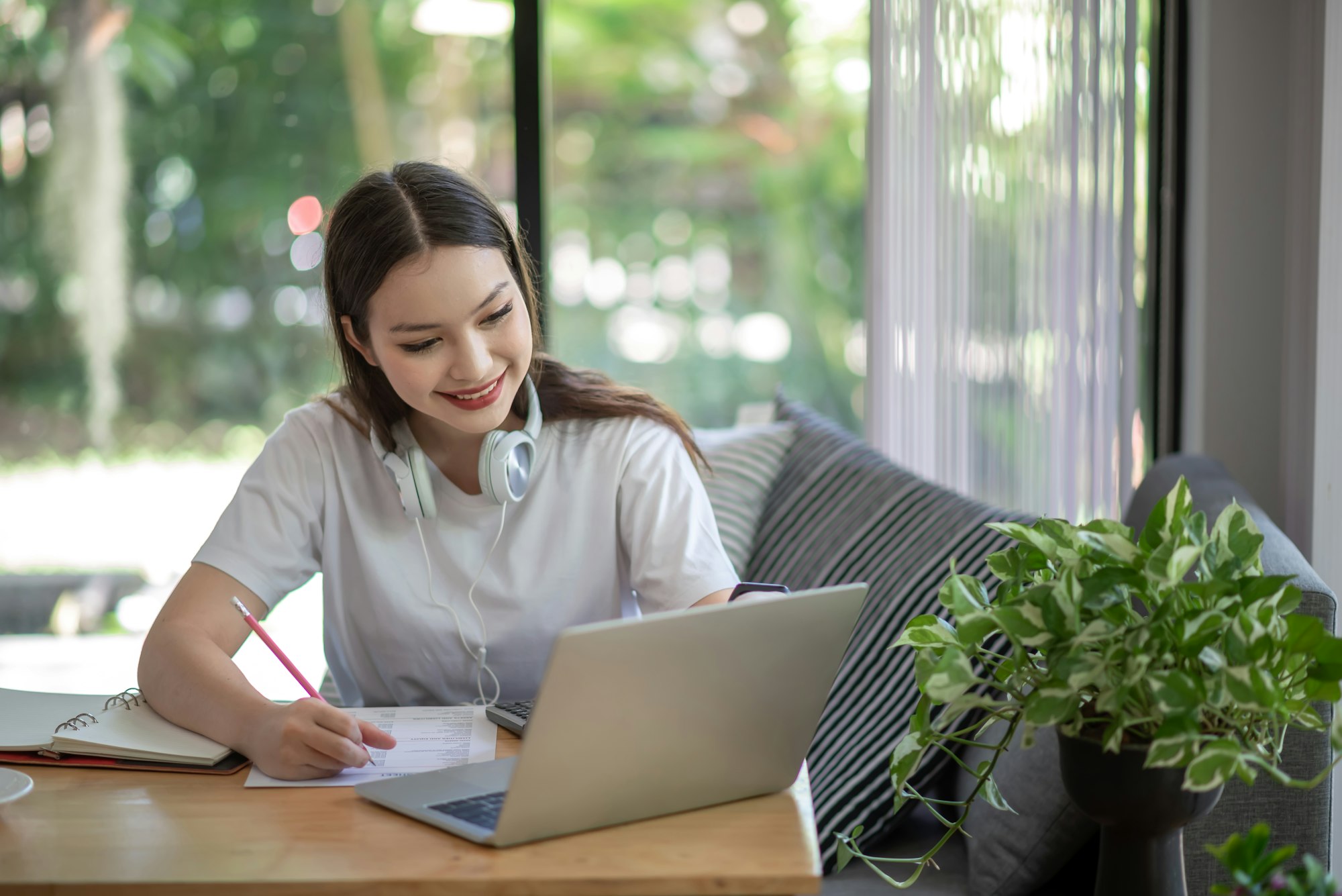 studying a master's degree online