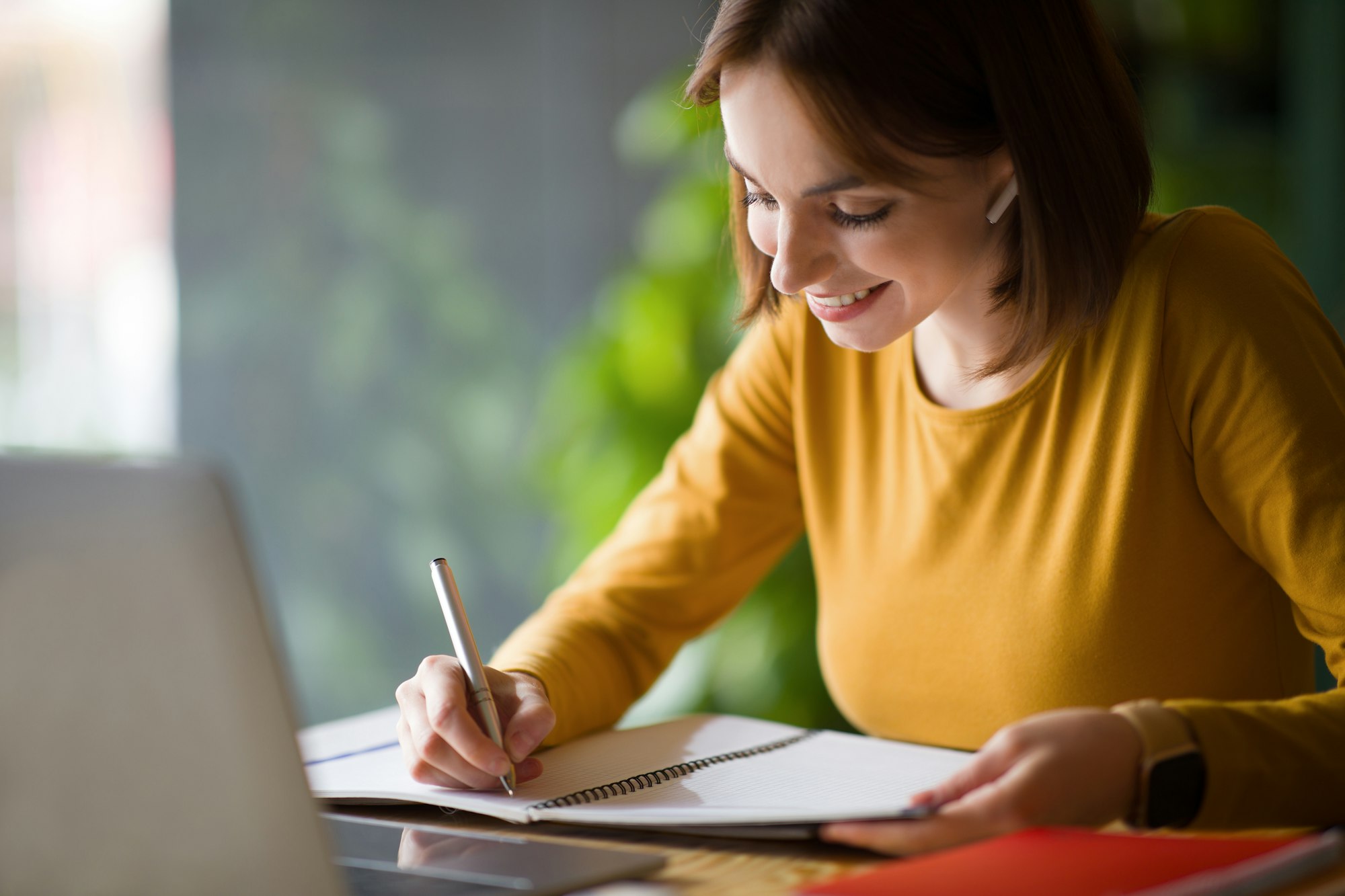 stay healthy while attending college online