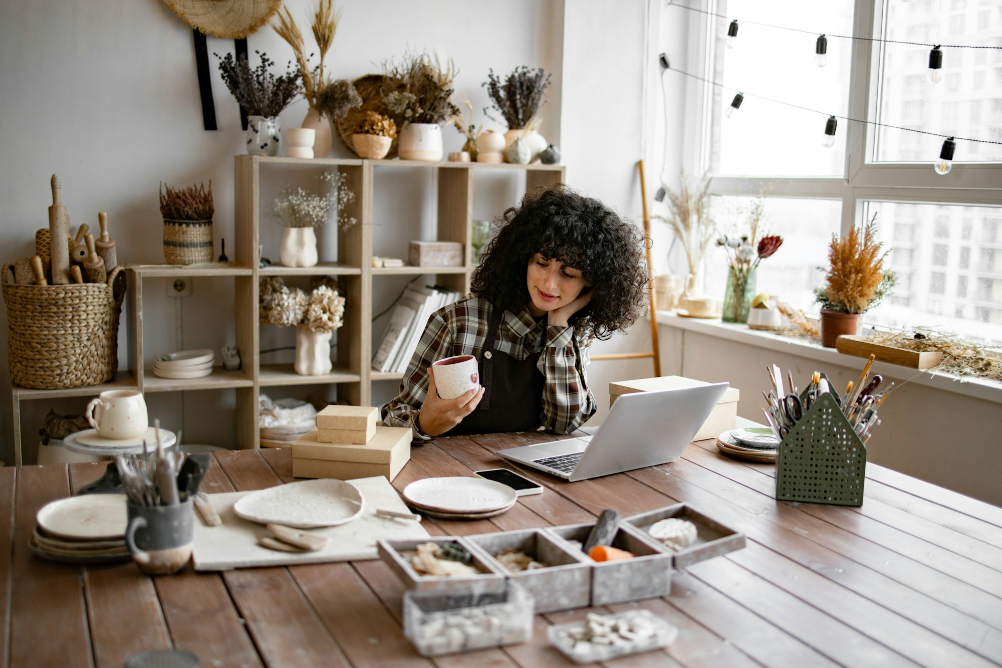 Manage a Job While Studying Online