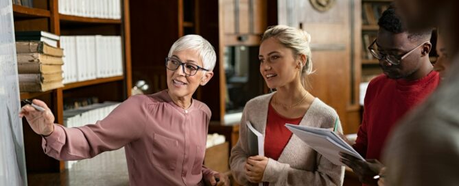 Preparation of university professors for online courses