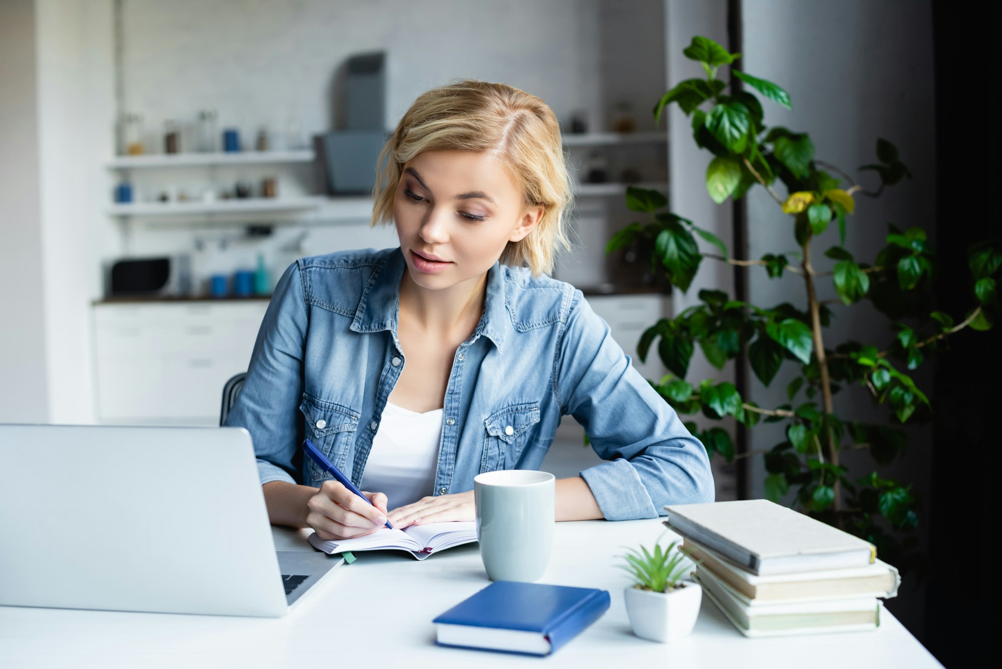 Make the Most of Online Career Centers