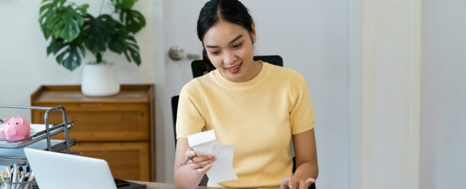 How to manage college finances